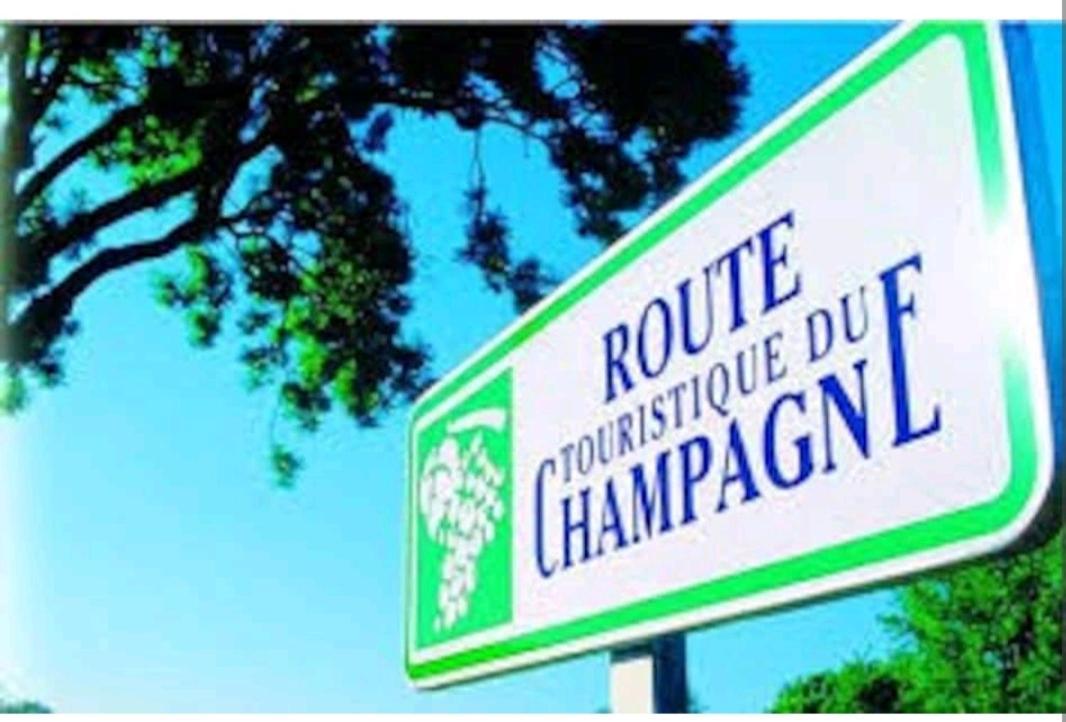 Les Chambres Touristique Julea Dienville Zewnętrze zdjęcie